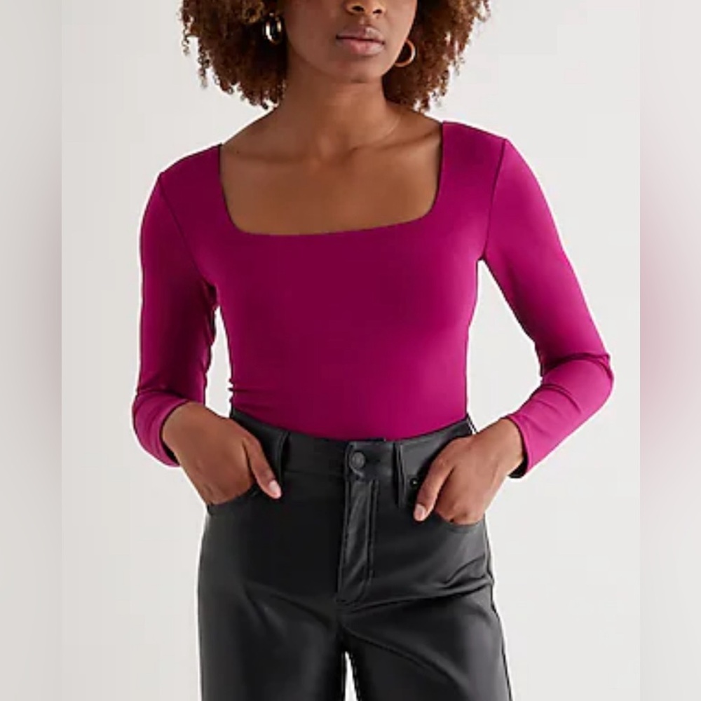 Express Body Contour High Compression Square Neck Long Sleeve Tee Top - MEDIUM
